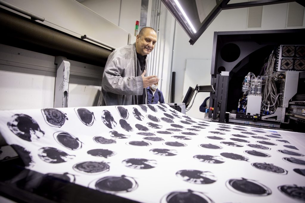 Sasson Kedem uses Kornit technology to create custom fabrics for fashion design.